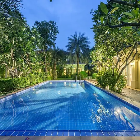 Bangkok Grand Villa With Private Pool